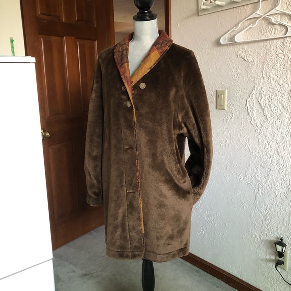 Reversible faux fur coat size Medium - Picture 5 of 14